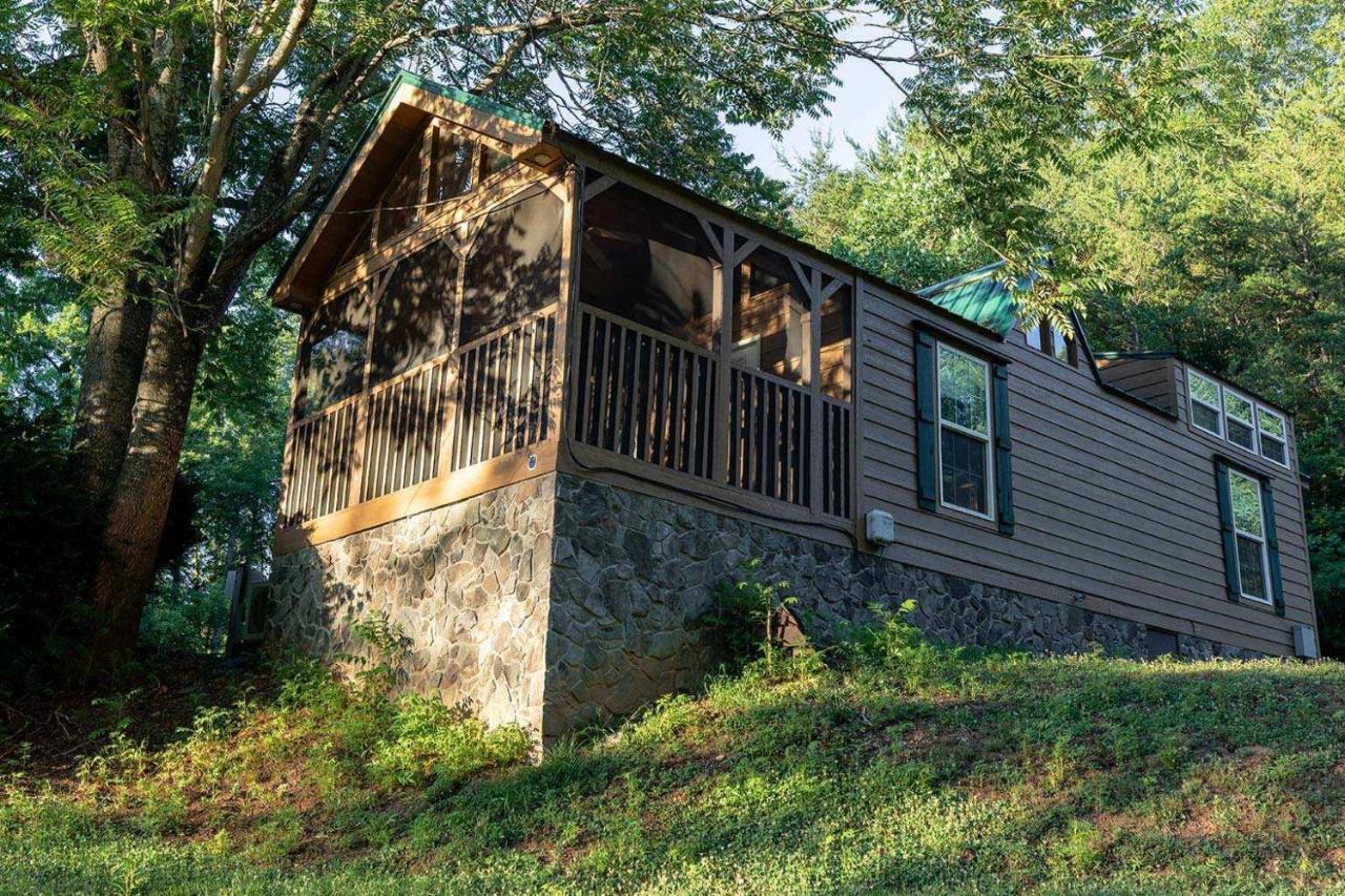 Halesford Harbour Resort - Smith Mountain Lake Moneta Екстер'єр фото