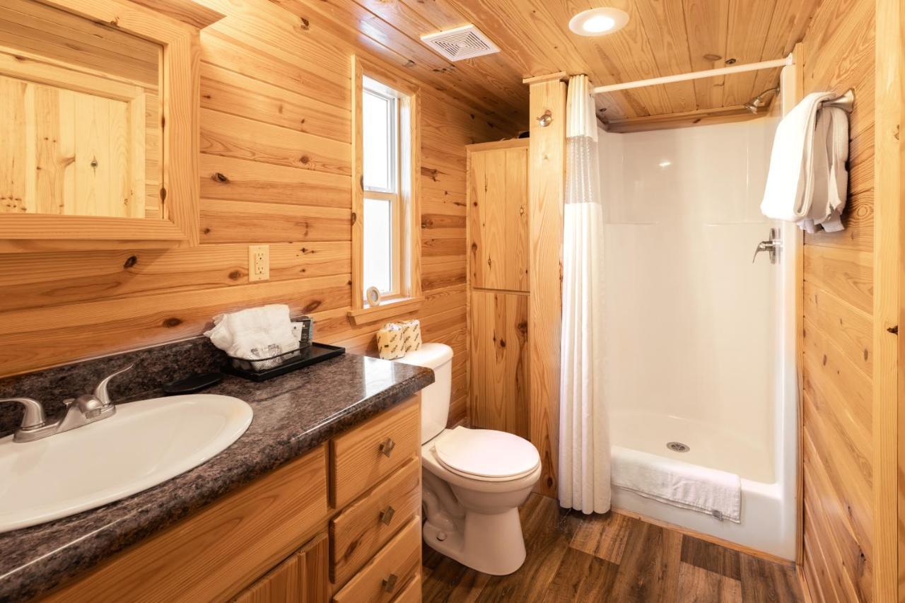 Halesford Harbour Resort - Smith Mountain Lake Moneta Екстер'єр фото