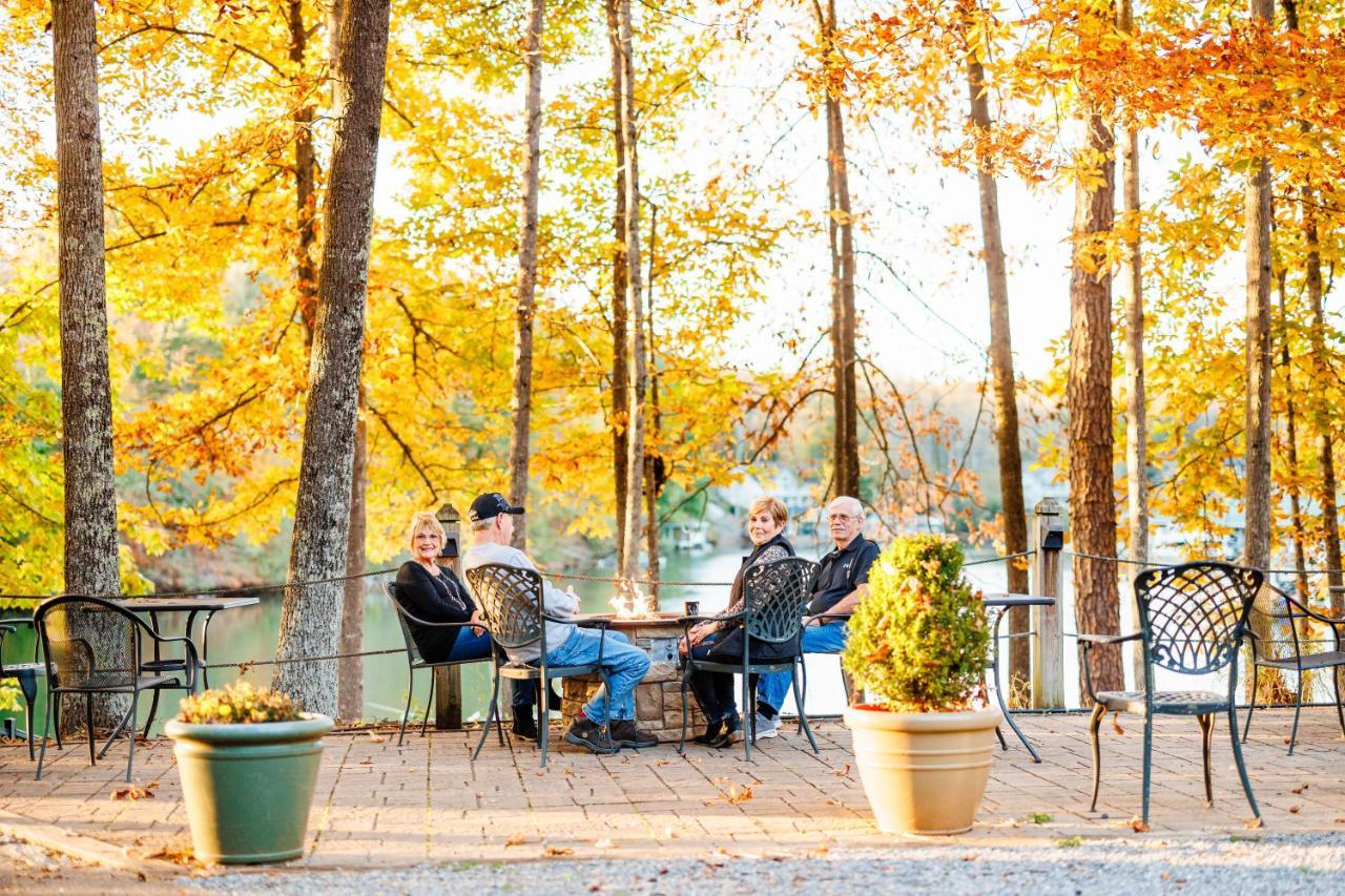 Halesford Harbour Resort - Smith Mountain Lake Moneta Екстер'єр фото