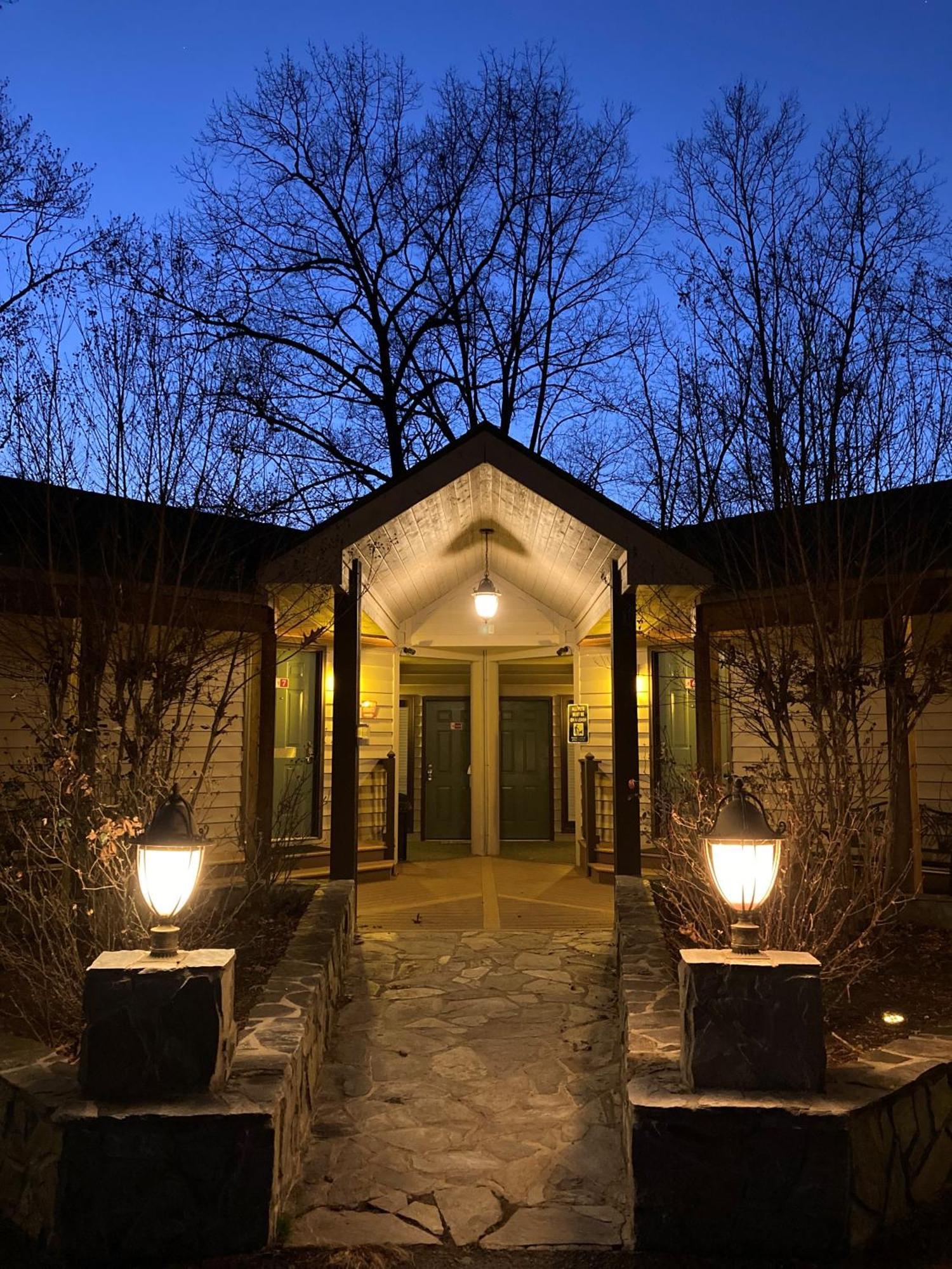 Halesford Harbour Resort - Smith Mountain Lake Moneta Екстер'єр фото