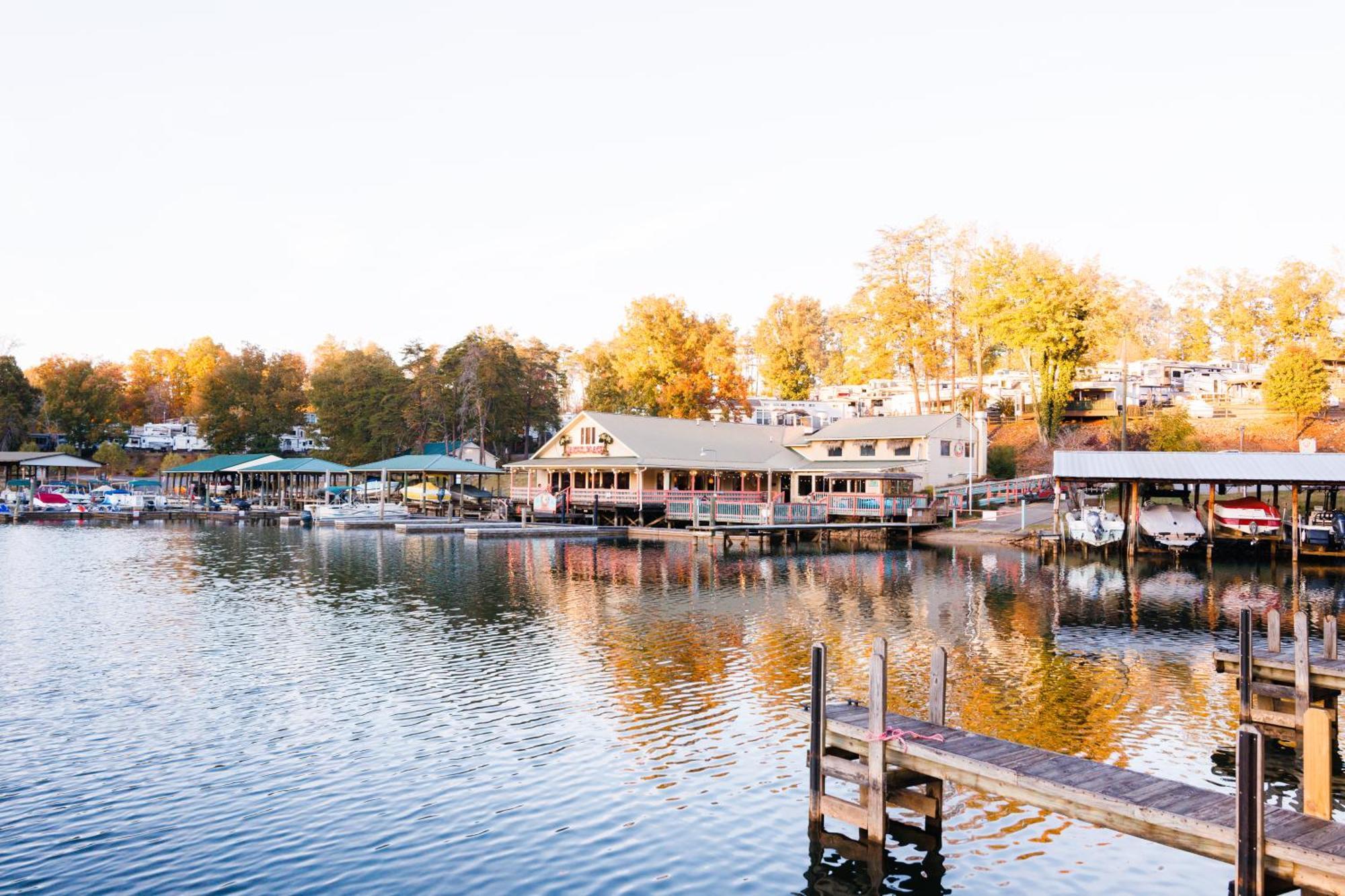 Halesford Harbour Resort - Smith Mountain Lake Moneta Екстер'єр фото